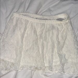 Never Worn with Tags | Small | Hollister Skort Lace Overlay Cream Shorts